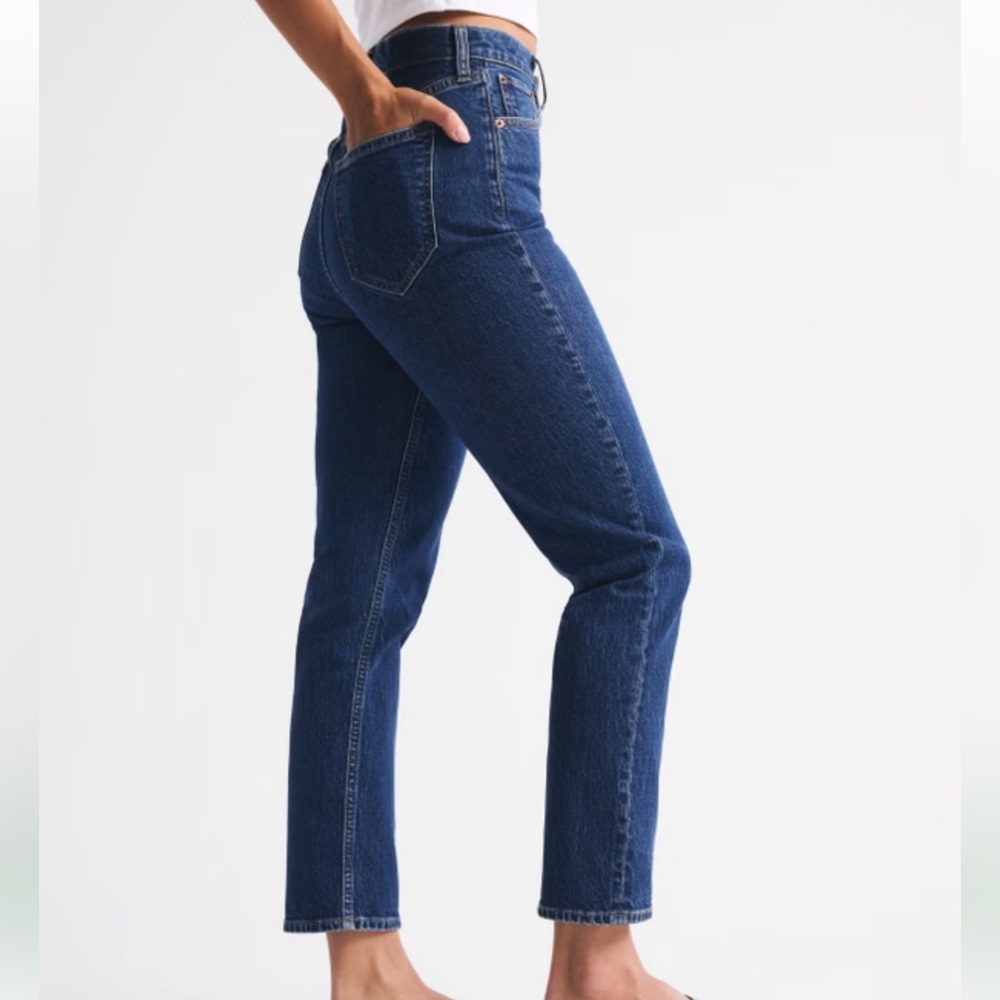 Abercrombie & Fitch Ankle Straight Jeans - Picture 3 of 9